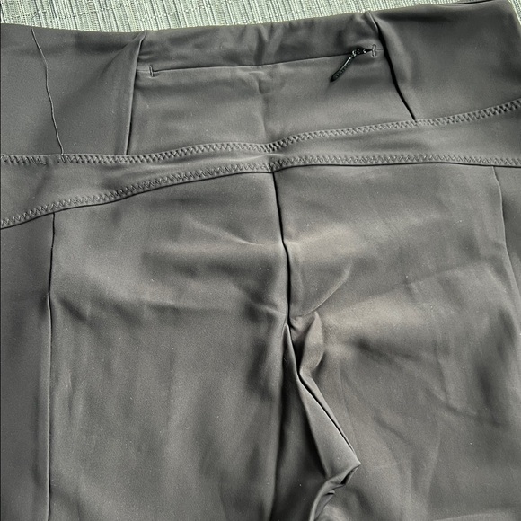 ATHLETA Stellar Tight with Zippered Ankle & Pockets Leggings, Dark Brown - Picture 4 of 8